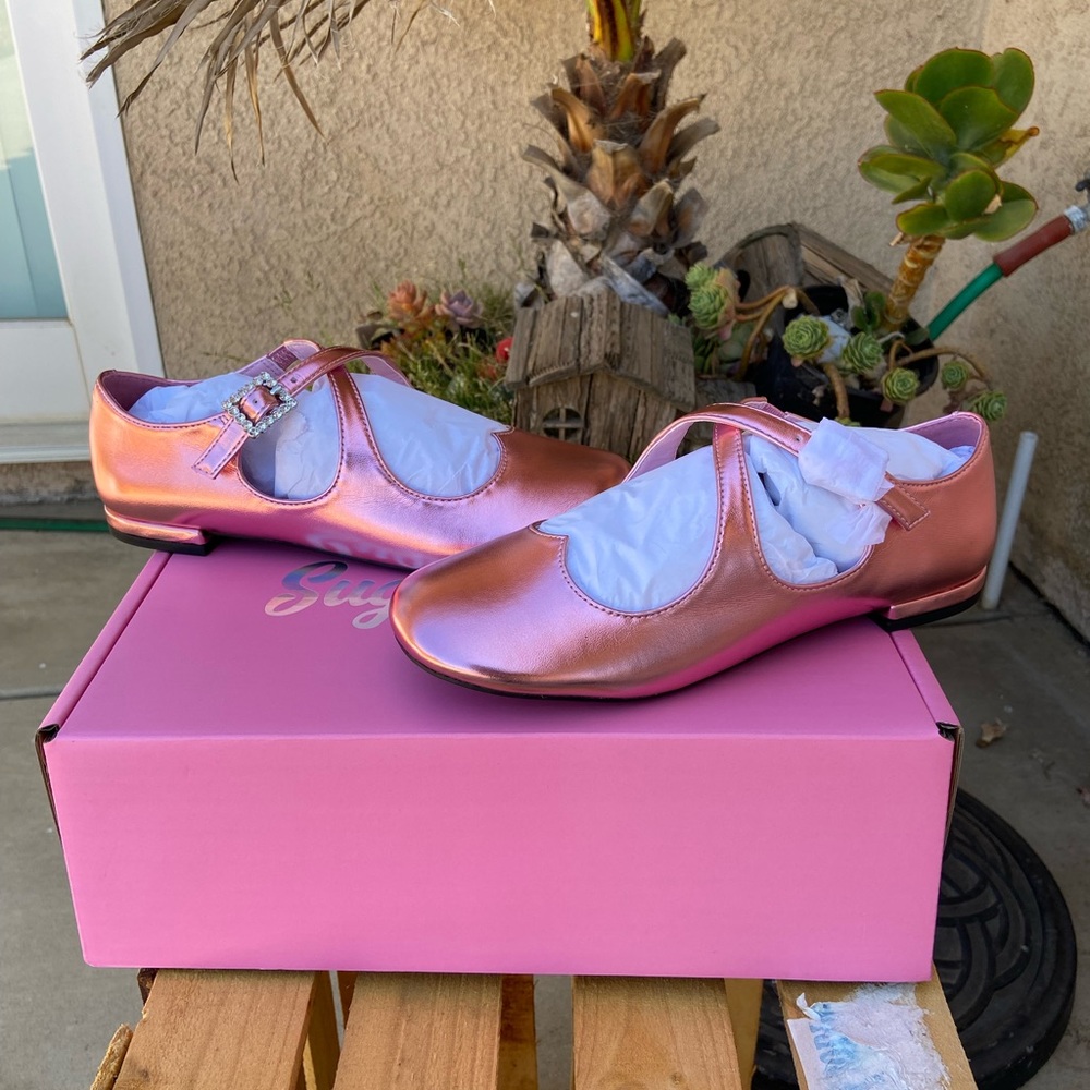 Dolls Kill Pink Heart Flats - Picture 2 of 5